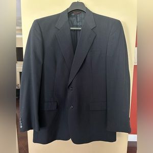 Men’s Suit Coat 44L